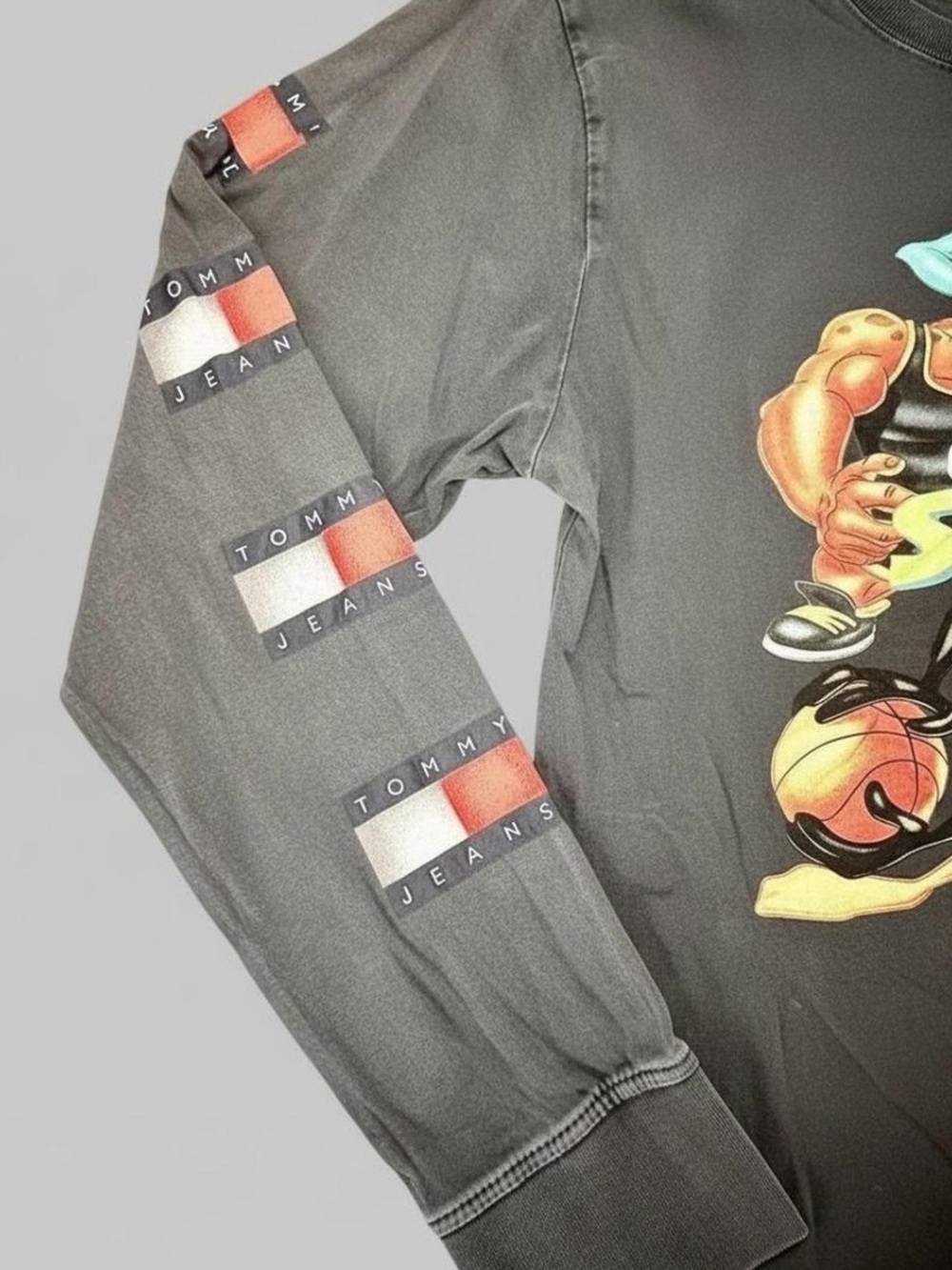 Vintage Tommy Hilfiger x Space Jam Collab Long Sleeve - Size L - Like New - Picture 3 of 4
